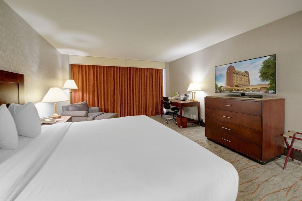 Doubletree By Hilton Dallas/Richardson Bagian luar foto