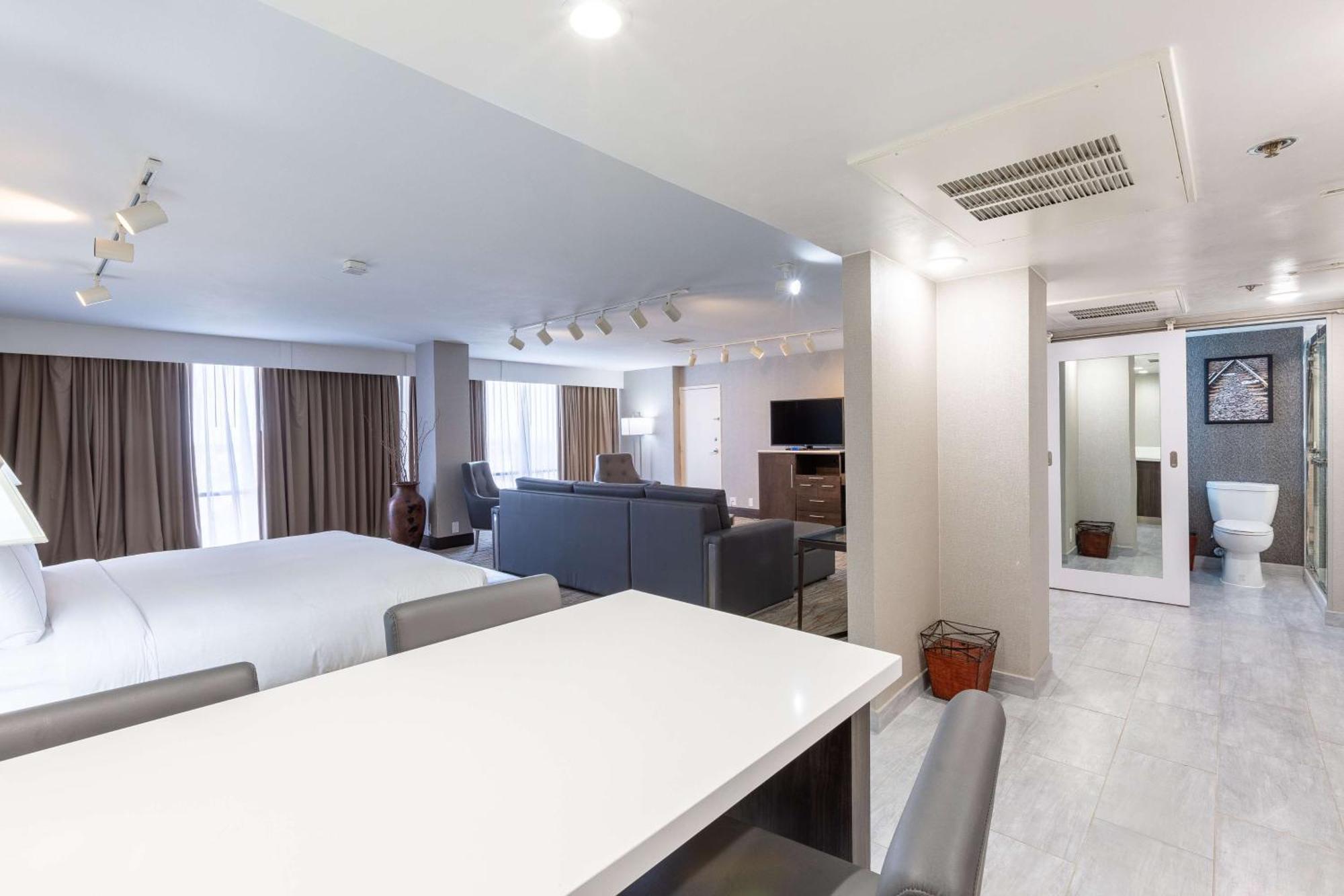 Doubletree By Hilton Dallas/Richardson Bagian luar foto