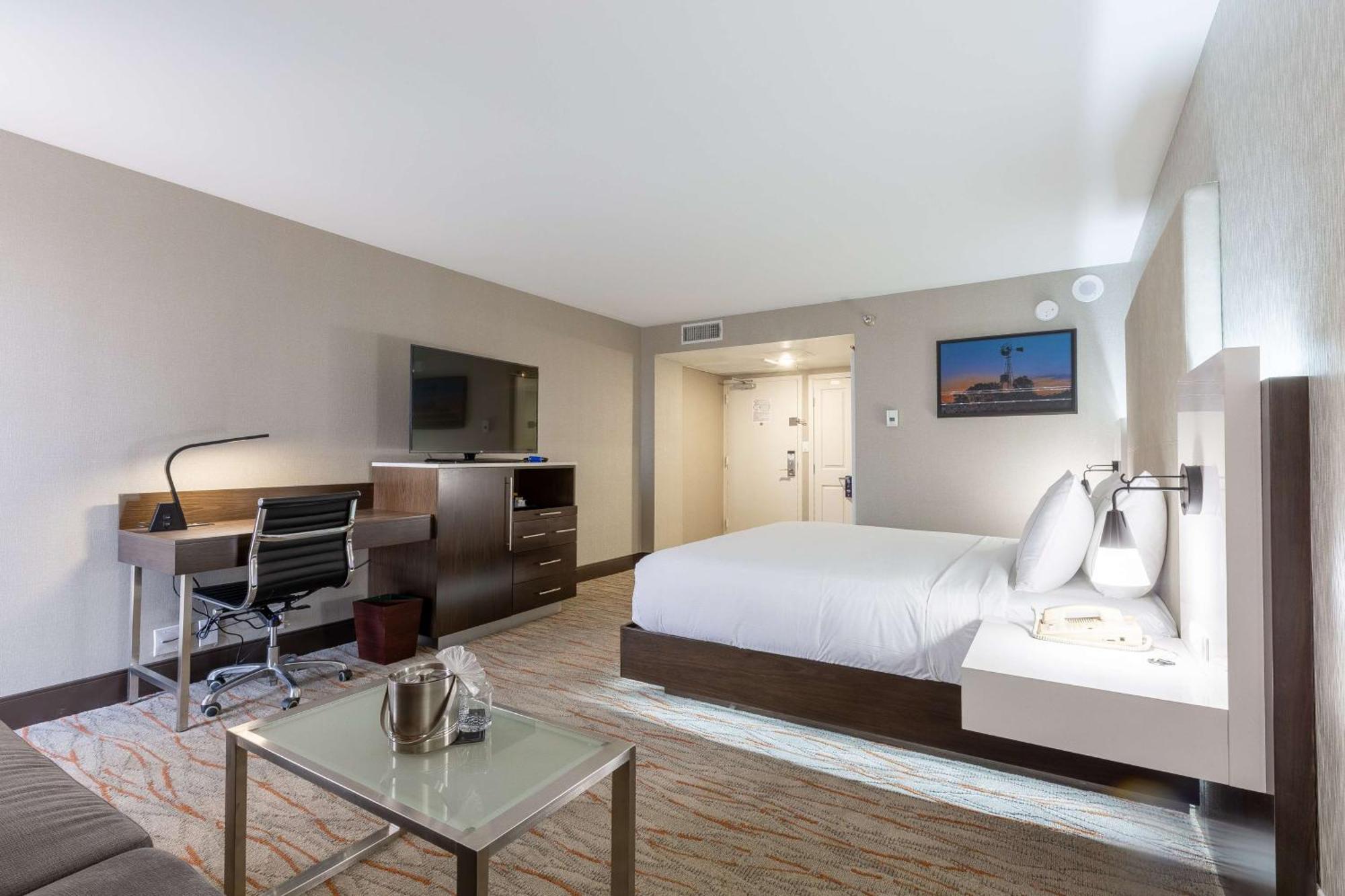 Doubletree By Hilton Dallas/Richardson Bagian luar foto