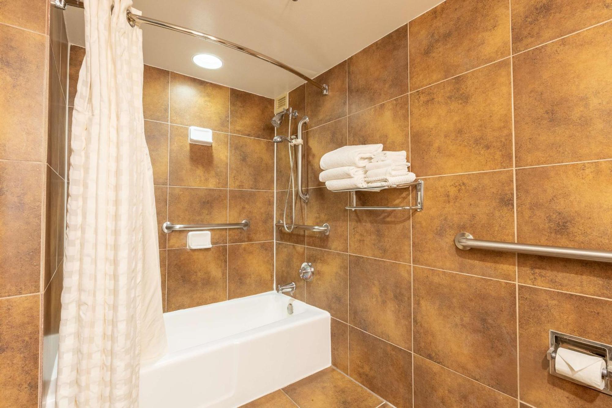 Doubletree By Hilton Dallas/Richardson Bagian luar foto